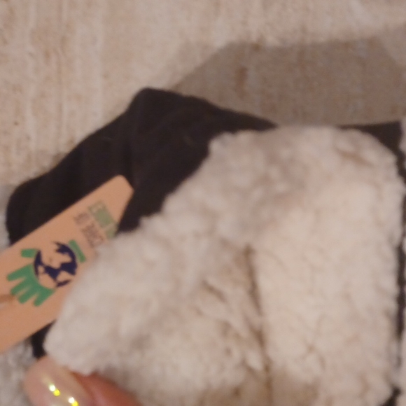 NWT Isotoner Black Fleece Fold-Over Smart Dri Mittens - Picture 8 of 9